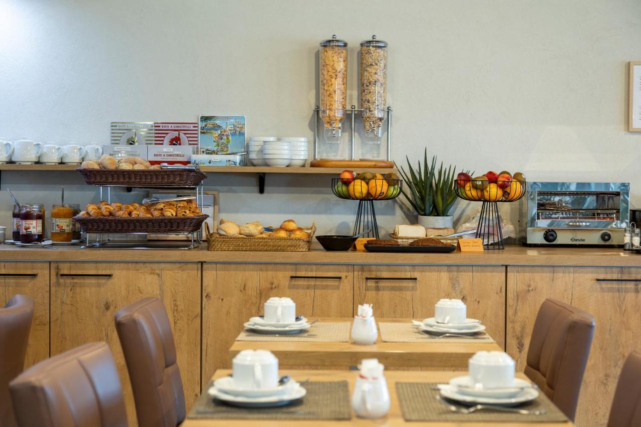 אז'אקסיו Hotel La Pinede מראה חיצוני תמונה